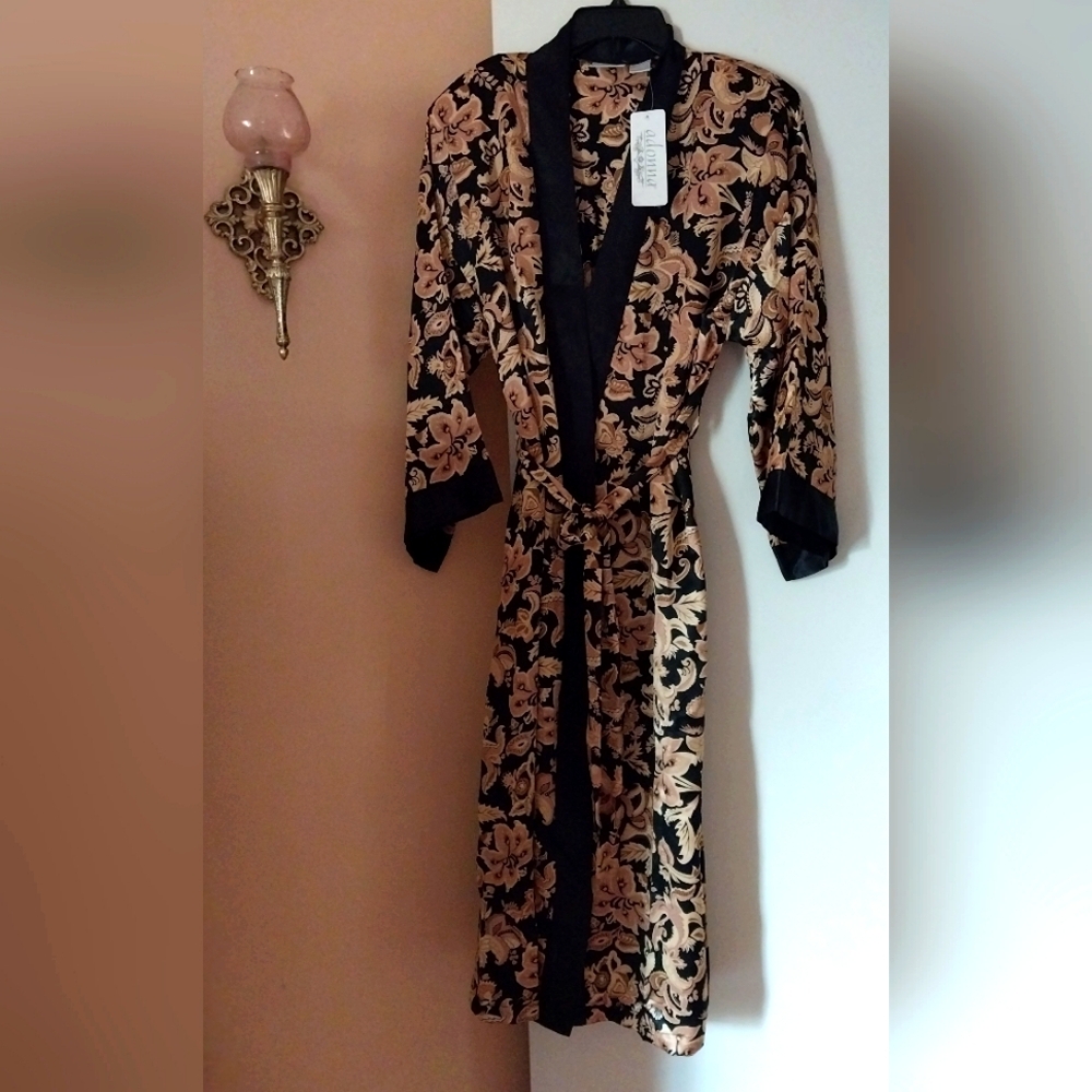 Adonna New Silk Robe